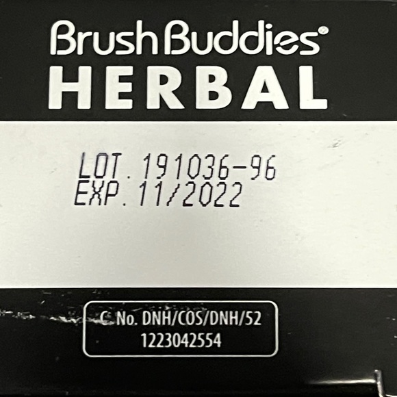 Set of 4 Brush Buddies Herbal Toothpaste Charcoal - Picture 7 of 7